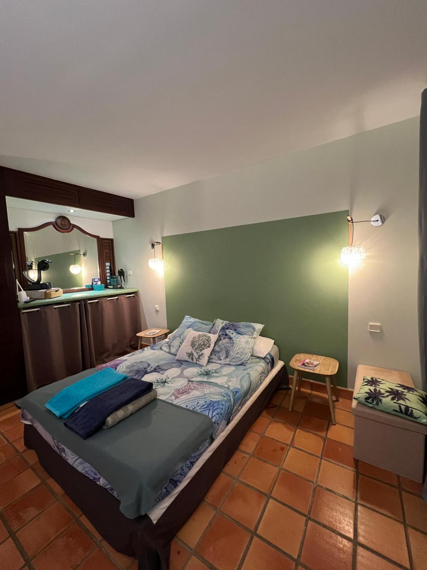 Ananas Premium - Sejour Detente T2 Vue Mer Avec Balcon Prive A Tartane La Trinité Exterior foto